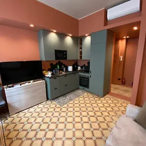 Richard's - 22 Marzo Apartment